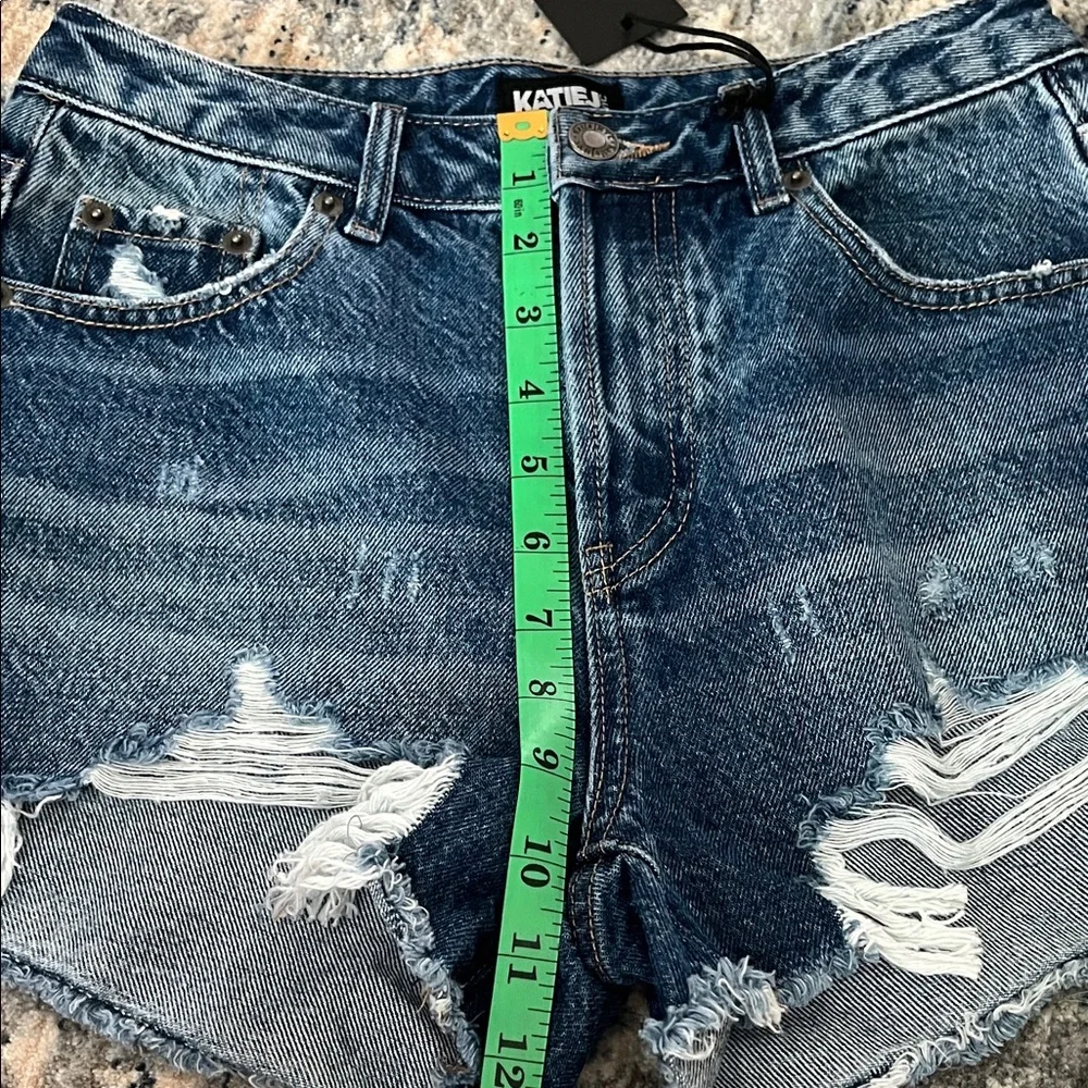 Katie J NYC Malibu Jean Shorts ** - Picture 5 of 10